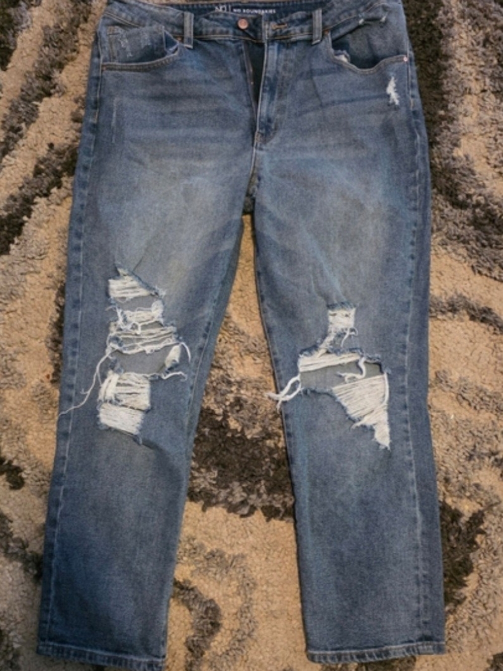 No Boundaries Distressed Boyfriend Jeans — Blue